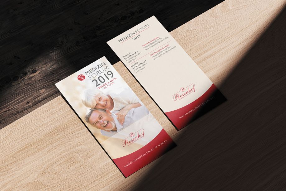 Flyer zu Rosenhof Seniorenwohnanlagen. Konzeption & Layout von Ulrike Schwier, Kommunikationsdesign.